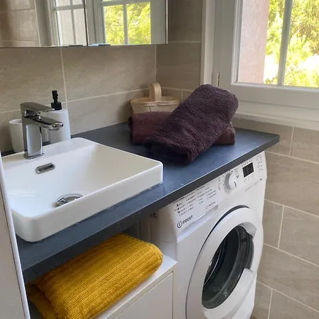 Apartment Bord De - La Capte - *